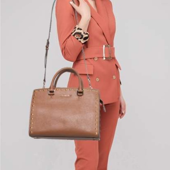 Michael Kors Selma Stud Large Brown Tote - Excellent Used Condition - Picture 5 of 16